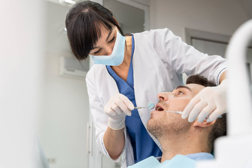 Wisdom Teeth Extraction Procedure at the Dentist